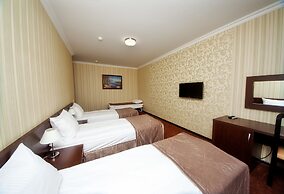 Favorit Hotel