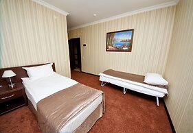 Favorit Hotel