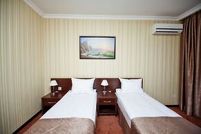 Favorit Hotel