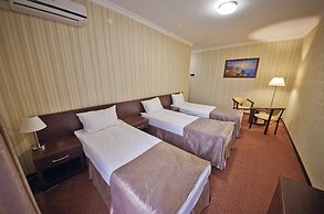 Favorit Hotel