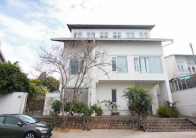 Lu Tan Residence