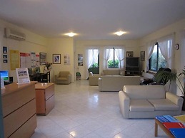 Nikolas Villas Apartments