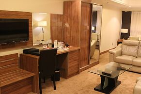GOLDEN TULIP AL SHAKREEN