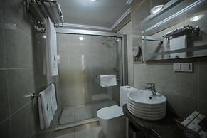 Onyx Hotel