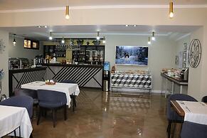 Onyx Hotel