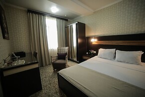 Onyx Hotel