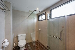 Patong Lodge Hotel