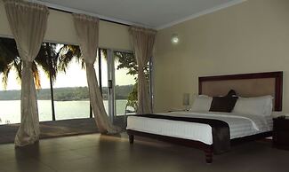 Lake Safari Lodge