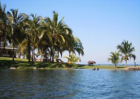 Lake Safari Lodge
