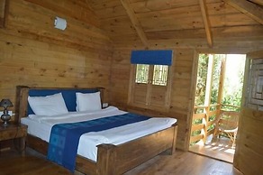 Lha - Ri - Sa Resort