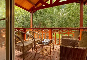 Lha - Ri - Sa Resort