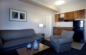 Heritage Inn & Suites