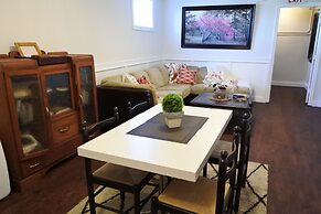 Black Rooster Guesthouse