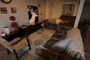 Black Rooster Guesthouse