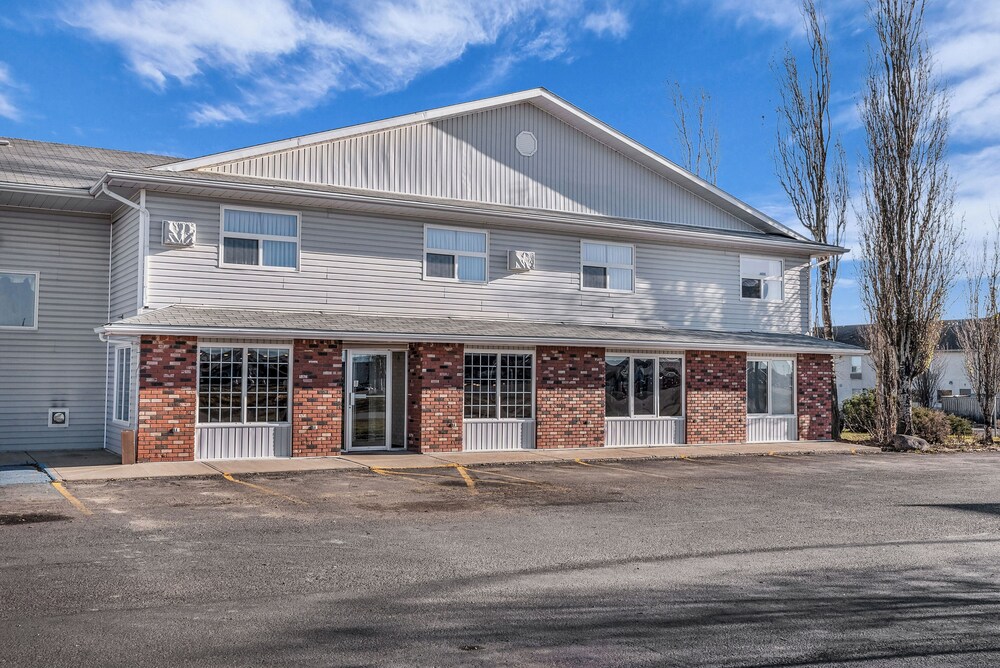 Woodland Inn Meadow Lake