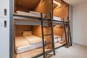 Bouti City Capsule Inn - Hostel