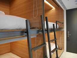 Bouti City Capsule Inn - Hostel