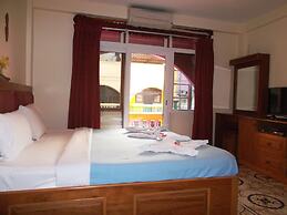 Chaiyapoon Inn