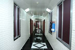 Zaineast Hotel