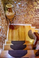 Leo Hotel