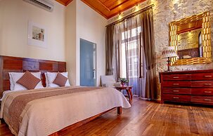 Leo Hotel