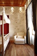 Leo Hotel
