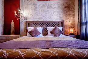 Leo Hotel