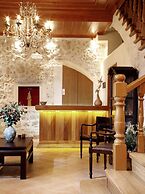 Leo Hotel