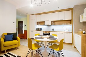 Old Town Luxury Apartments by Amstra