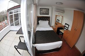 Palace Point Hotel