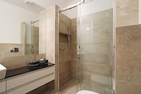 Wawel Luxury Apartments by Amstra
