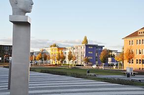 ADAPT APARTMENT HOTEL Berlin-Adlershof