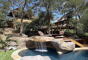 Lukimbi Safari Lodge
