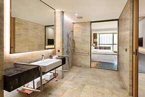 Sheraton Zhanjiang Hotel