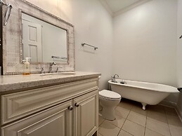 Bay Town Inn