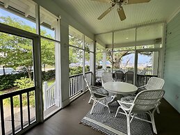 Bay Town Inn