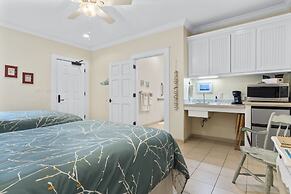 Bay Town Inn