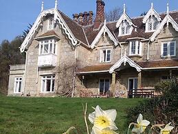 Lisle Combe