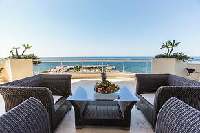 Lahoya Suites