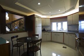Lahoya Suites