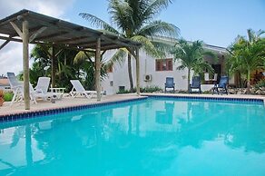 Bantopa Apartments & Villas