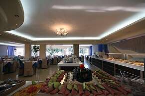 Castro Beach Hotel