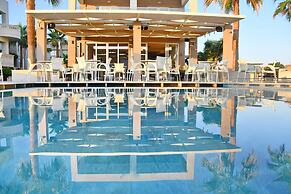 Castro Beach Hotel