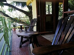 Paradise Inn