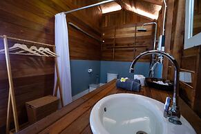 Lipe Beach Resort