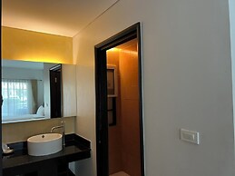 The O Valley Hotel