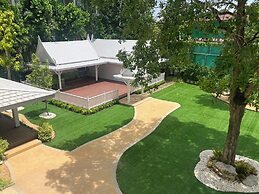The O Valley Hotel