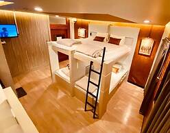 The Hive Hatyai Hostel