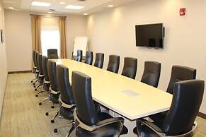 Holiday Inn Express & Suites Cold Lake by IHG