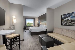 Holiday Inn Express & Suites Cold Lake by IHG